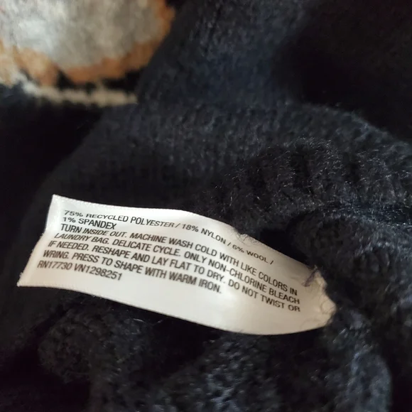 ●CHOOSE XS - XL● NWT Women's Wild Fable Crewneck Heritage Dog Novelty Sweater - Picture 14 of 14